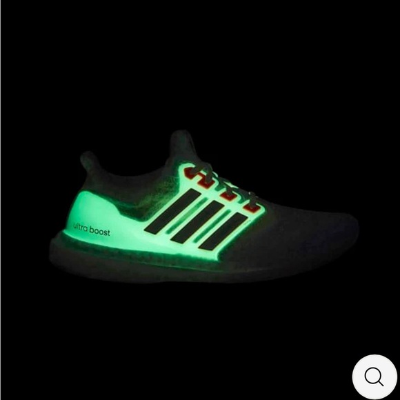 Glow in the Dark Ultraboost 5.0 DNA - Picture 6 of 6